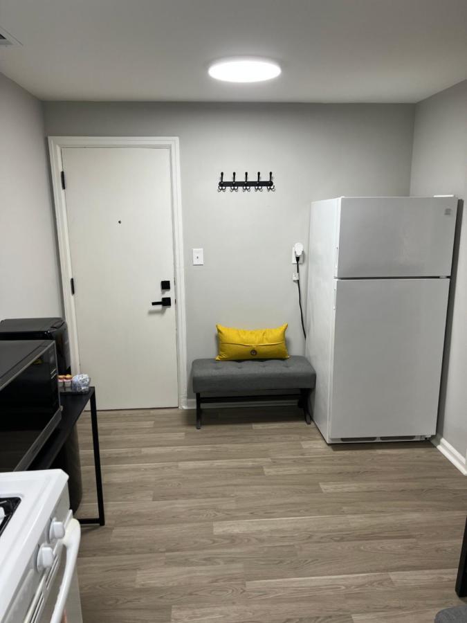 Cozy Studio Centrally Located Apartment เวสเตอร์วิลล์ ภายนอก รูปภาพ